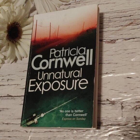 3/$13 Unnatural Exposure by Patricia Cornwell adult book - Picture 1 of 4